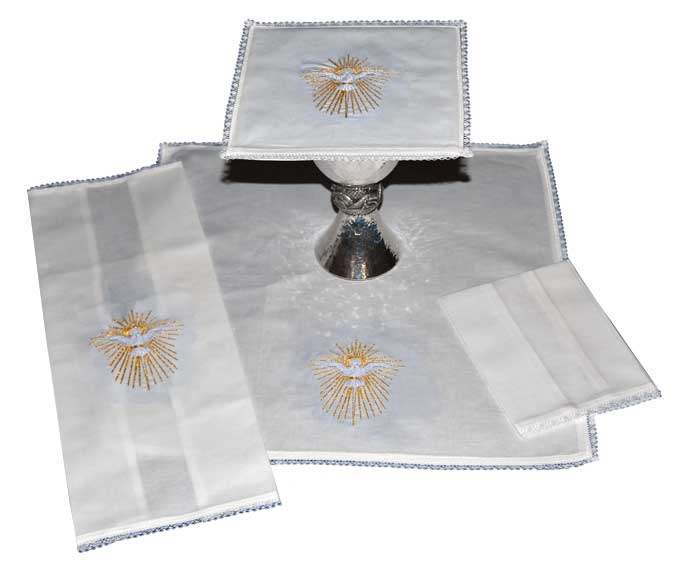 Mass Linens Set with Holy Spirit Design