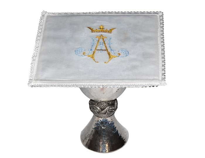 Chalice Pall with Victorious Lamb Design