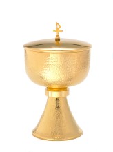 Textured Finish Ciborium